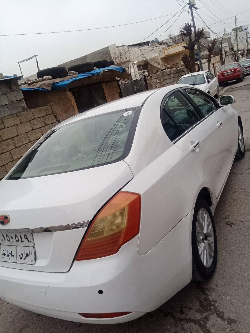 جیلی 2013ی ئیم گراند
بی بۆیاخ بێ شوخت لۆک لۆک
12هەزار ڕۆشتوە 
گێڕومەکینە بشرت
سلایت و حاسە و جالد
فول موسفات 
سەیارەکە سەنەوی بسرچوە  من بەس بەاویات
دەیفرۆشم  مالی دۆستە 
سعری خواربازاڕ 44گلا پاکە
*********** السليمانية, العراق
