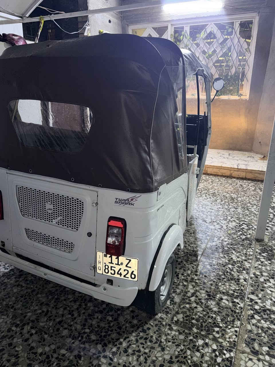 سلام عليكم تكتك للبيع موديل ٢٠٢٢ مرقم بسمي كامله من كلشي بيع تصليح لغد ودسات معمره التكتك كلشي مغير بيه جديد وبلادي اكفلك كير ومكينه سعره ٨ وبيه مجال بسيط مكاني بغداد الشعله 
***********
