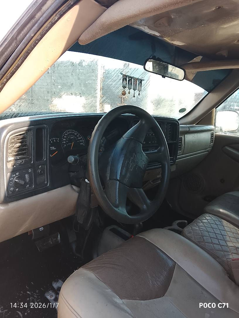 الفيني بيكب شوفر اليت 2006 مال مزاد وزاره الداخليه كامله معامله وصل القرص 
سعر 85 مكان بصره ابو خصيب حمدان 
*********** البصرة, العراق
