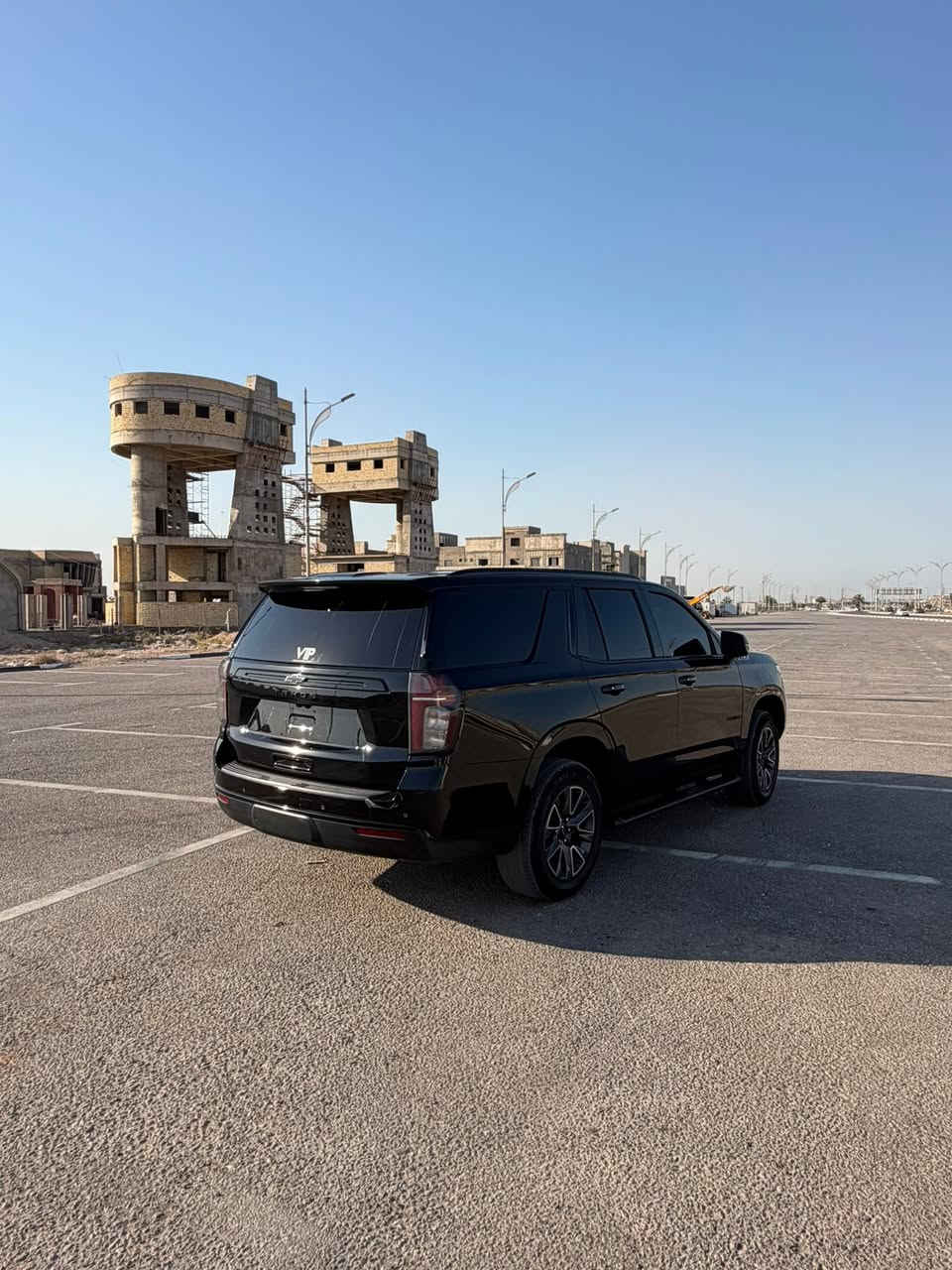تاهو Z71 2023 فول مواصفات ٣شاشات بنوراما السياره غنيه عن التعريف فقط بيه شبر bdr فقط الباقي كفاله عامه السيارة مغلفه ppdضمان ١٠ سنوات السياره كير مكينه حداديه شرط ***********
