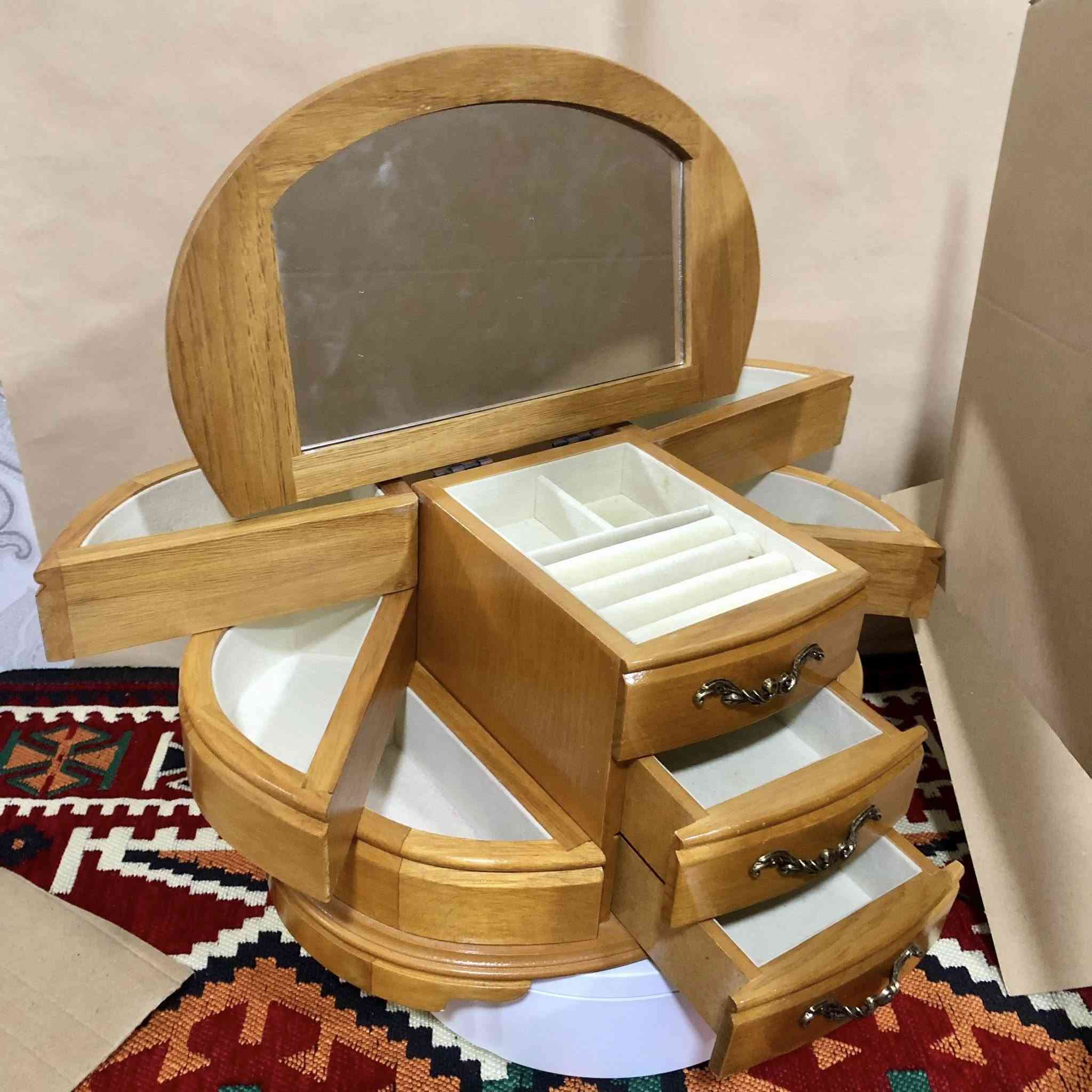 للبيع / توصيل ٦ الاف
لمعرفة السعر حدد القطعة


**إذا كنت صاحب هذا الإعلان وتريد حذفه لأي سبب، رجاءا أرسل رسالة إلى الدعم الفني**