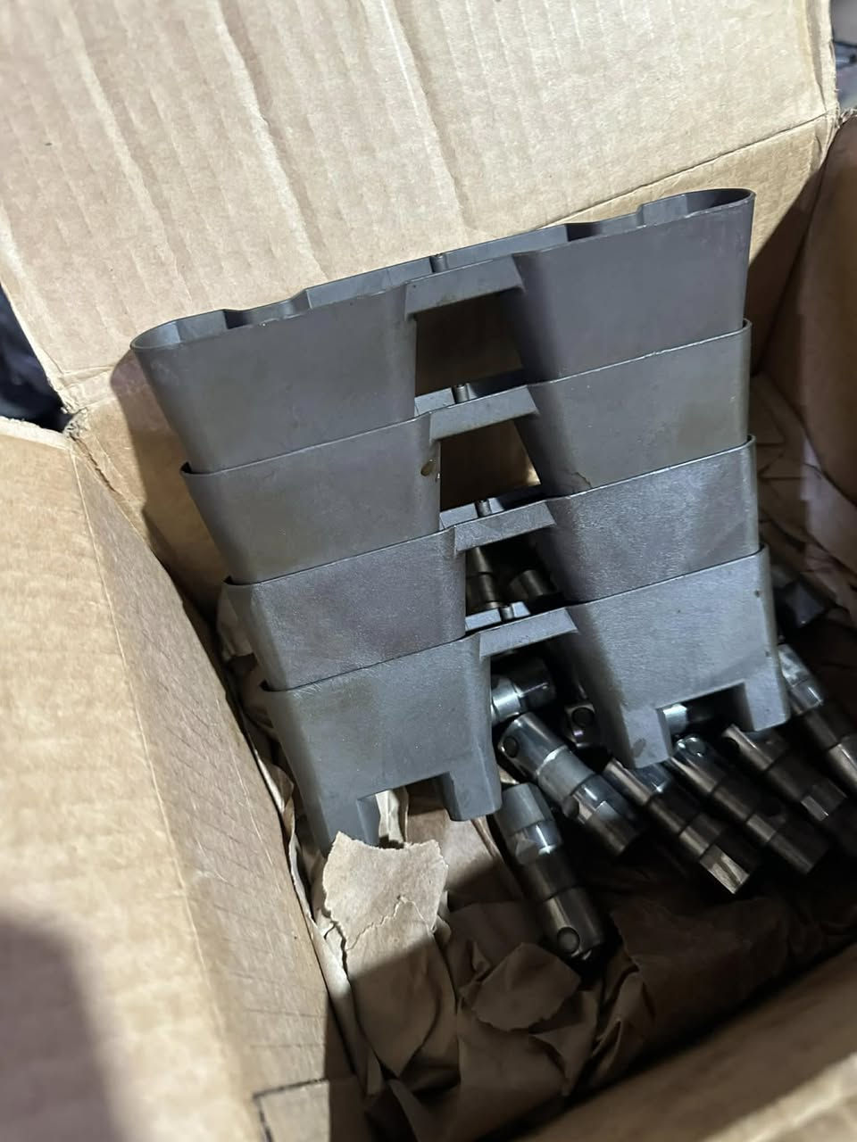 ..
اويل بم ميلنك 
لفترات ls7 مع الفايبرات
غراض مستخدمات كلش نظيفات 
450$ 
فيت بم ول برو جديد ما مستخدم 100$

***********
***********
