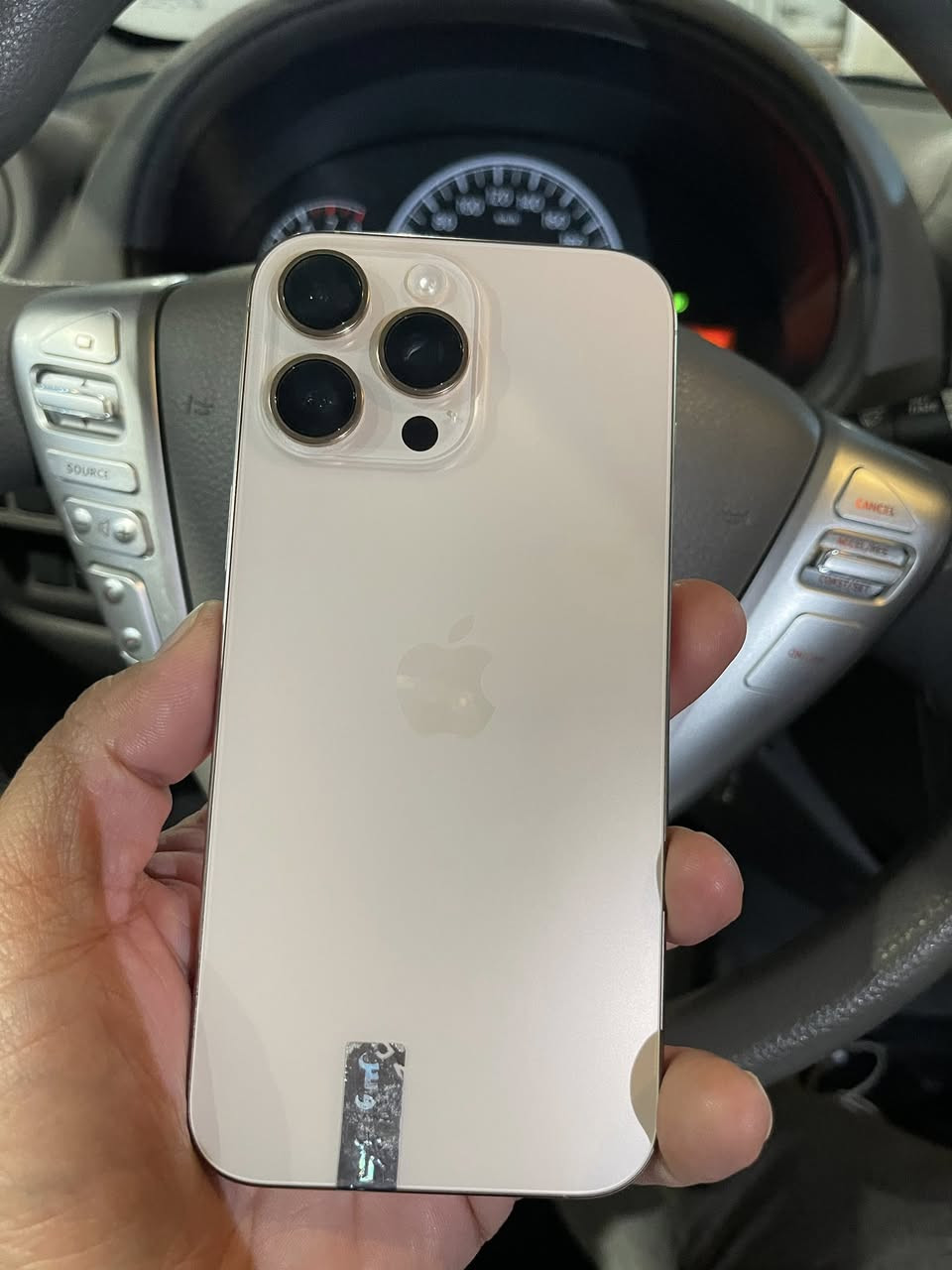 السلام عليكم جهاز 16 برو ماكس لون مميز خيال مال زلغ مابي بطاريه 100 كارتونه مطابقه نضافه100/100 ذاكره 256 الجهاز دبل شريحه اعتبره فاتحه من الكارتونه مكاني بغداد العطيفيه
السعر1450 وبي مجال قليل 
***********
