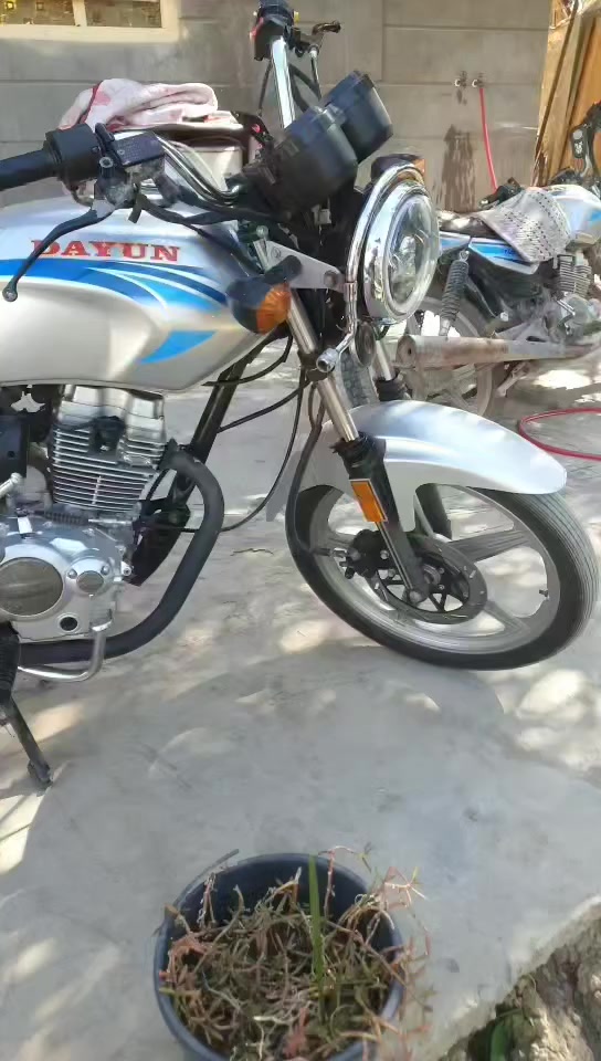 يالله دايون موديل 23 كلك بدون اوراق مكفوله كفاله عامه دراجه بعدهي زيرو السعر 600 مكاني حله 
***********
