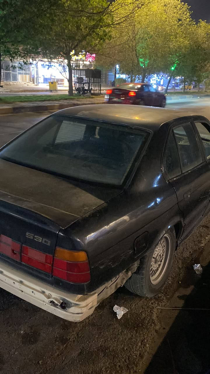 السلام عليكم بي ام مديل 1992 530 مكينه v8 معروفه سياره نضيفه نقصهة تبريد وكير بي خربطه سعرهة 48  
*********** مكانهة كربلاء

