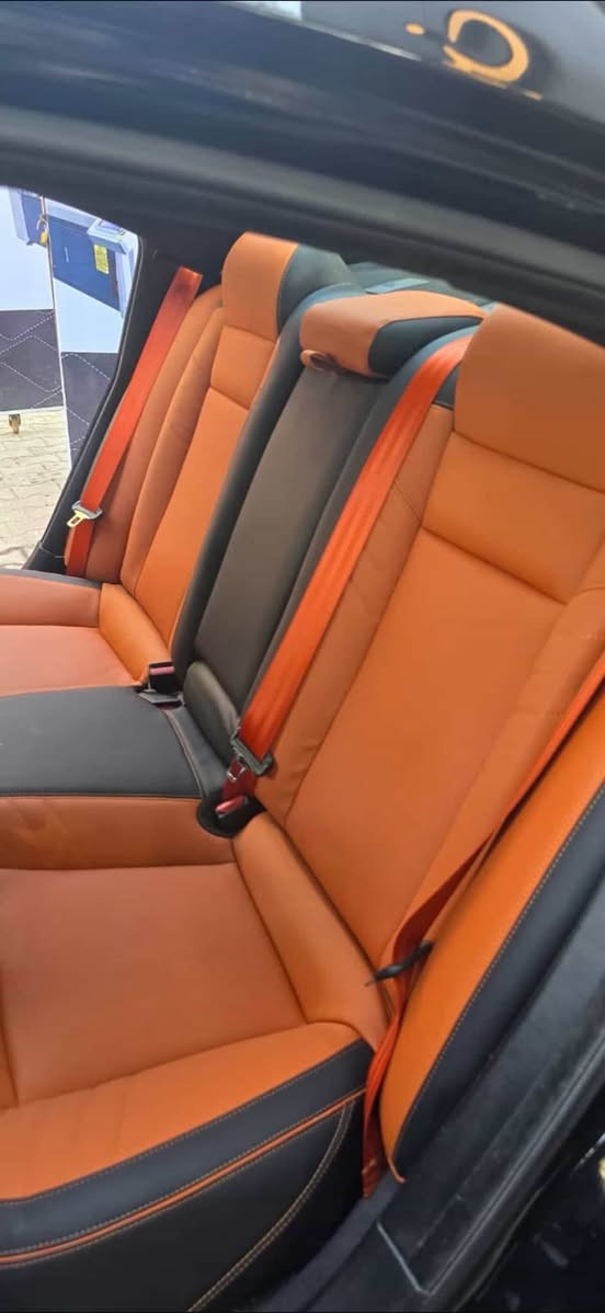 السلام عليكم
دوج جارجر SXT PLUS 

موديل 2023 LAST CALL الاصدار الاخير 

سيارة بدون اي صبغ مبدل بيها قطعتين جاملغ بنيد نفس اللون 

المواصفات 

بصمة + بصمة ابواب + تشغيل عن بعد 

فتحة سقف 

سستم صوت الباين 

صدر جديد + كير + محرك كفالة 

لايت زينون + بك لايت ليد وبعد مواصفات الPlus معروفة

تخم تاير جديد قبل اسبوعين ودسكات 

ادامة كاملة مسويلها وبكج SRT دشبول وشاشة ومعربة 

سيارة ماشية 50 ميل ع ايدي واني الشرعي

للاستفسار ع الخاص


**إذا كنت صاحب هذا الإعلان وتريد حذفه لأي سبب، رجاءا أرسل رسالة إلى الدعم الفني**