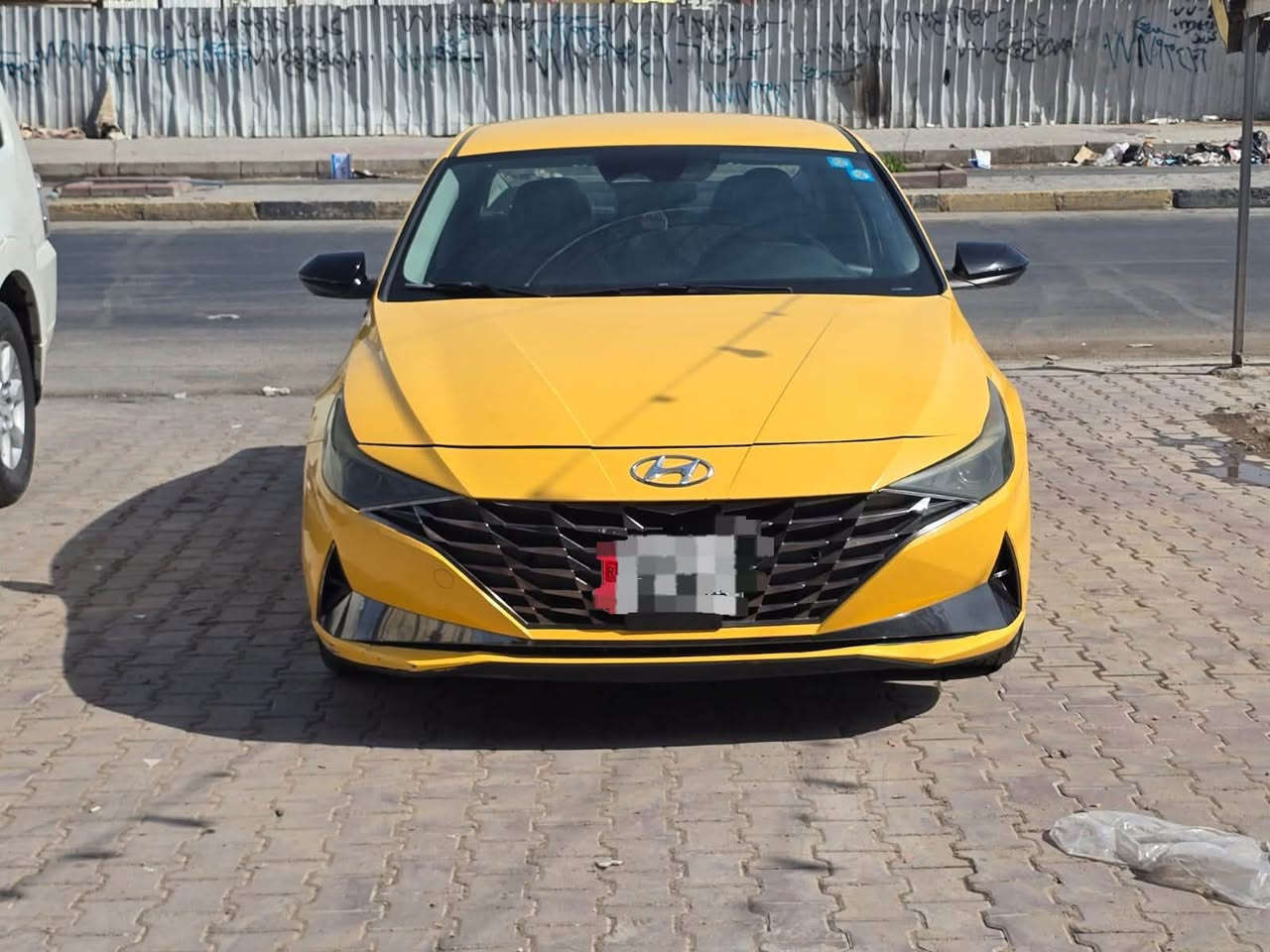هونداي الانترا 2023  مواصفات
نص فول بصمه ابواب بصمه صندوق 
رادار جانبي امامي 
حادثها جاملغ تبديل وباب معمر رقم الشاصي موجود بالمنشور مع سونار ماشيه 61 الف 
مكان الشعب  السعر 143 وبيها مجال  مصفره هيئه وغرامات رقمها بغداد
رقم الاتصال ***********
