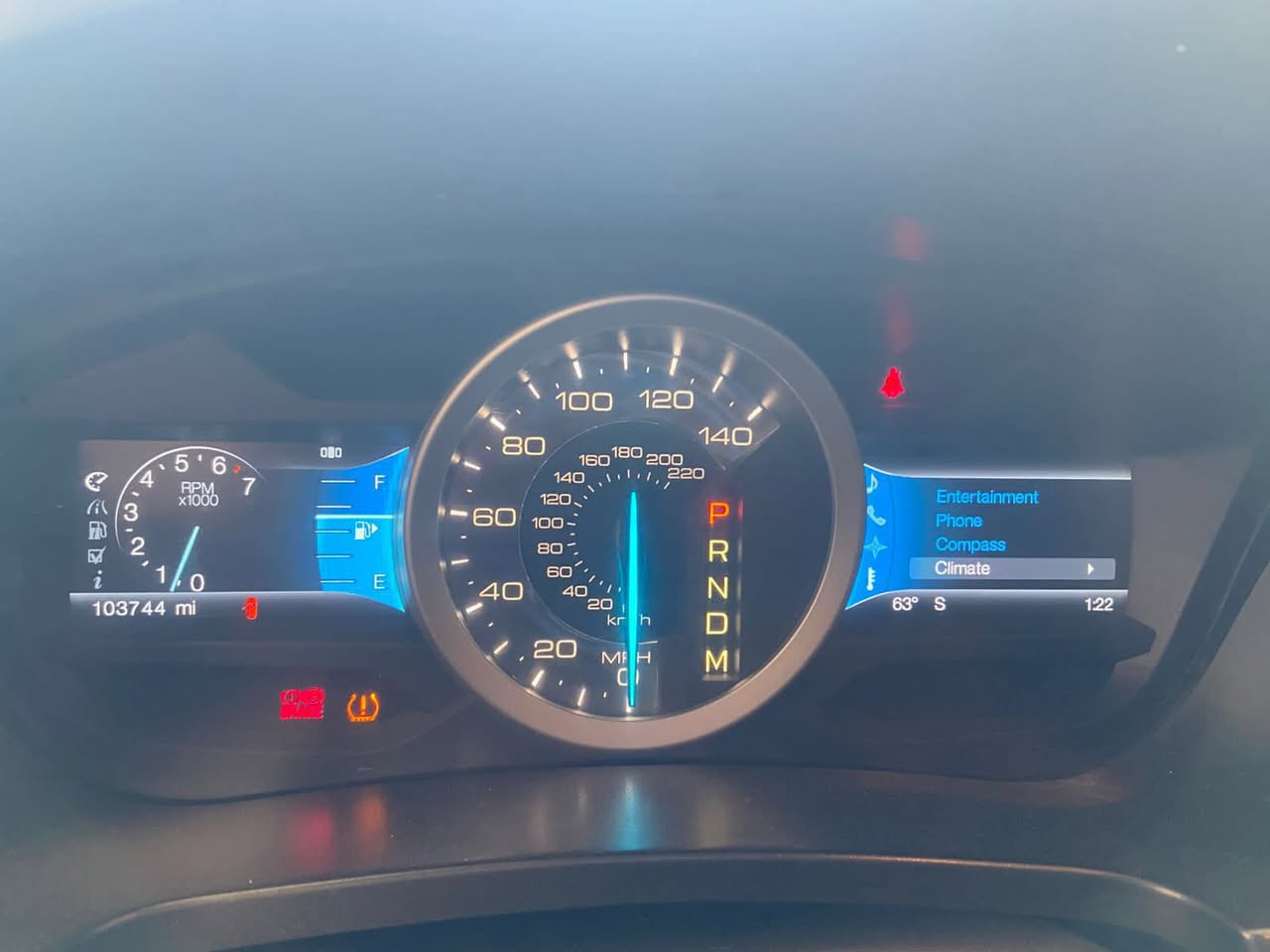 السلام عليكم
سعر .. 145..ورقه بيها مجال 
Ford Explorer 2012
فورد اكسبلورر 2012 نظيفه جدا 
رقم (بغداد)ب اسمي 
رقم و سنويه 
مكينه 6 سلندر 3.5
اللون مميز

مواصفات فول بدون فتحه.....
رمز سري بالباب 
بصمه ابواب وتشغيل
لايتات عدسه بلادية
كاميرا خلفية
شاشه كبيره بلادي
نظام الأوامر الصوتيه 
شاشتين عدادات بلادي
تحكم ستيرن كامل
مثبت سرعة
مراي هيتر
أشاير مري
كشنات اماميه كهرباء
كشنات جلد
7 راكب
تبريد ثلج 3 قطع 
صبغ..فقد جاملغ وبنيد  
بدون ايرباك ( ايرباك سليم )

مكان السيارة بغداد حي الجهاد 

تواصل رقم هاتف 
***********
