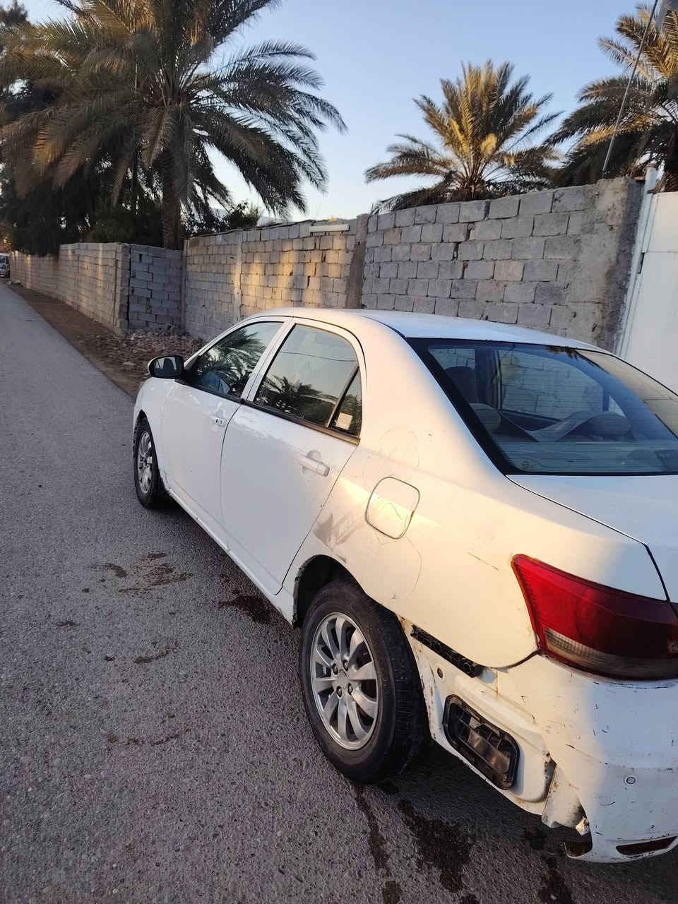 السلام عليكم
من رخصة الادمن 
للبيع 
السعر 45 بي مجال
بي واي دي جي٣  byd g3
موديل 2013
كير عادي محرك هوندا ياباني 
رقم بغداد بأسمي 

سياره مثل ما موضح بيها الدعاميه الخلفيه طايره قطعه والبنيد بي دحجات بالخشم + خياسات بسيطة 
كير مكينه خير من الله 
تبريد شغال بس منقص غاز
سياره يحتاجلها ترتيبات 

عنواني بغداد التاجي 
الرقم ***********
