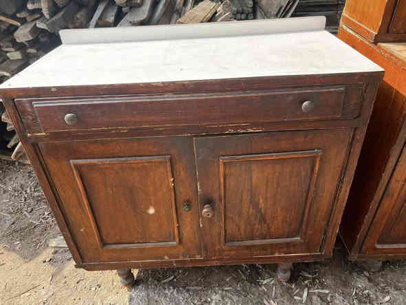 للبيع كلهن مكانهن حي الجهاد 
***********
