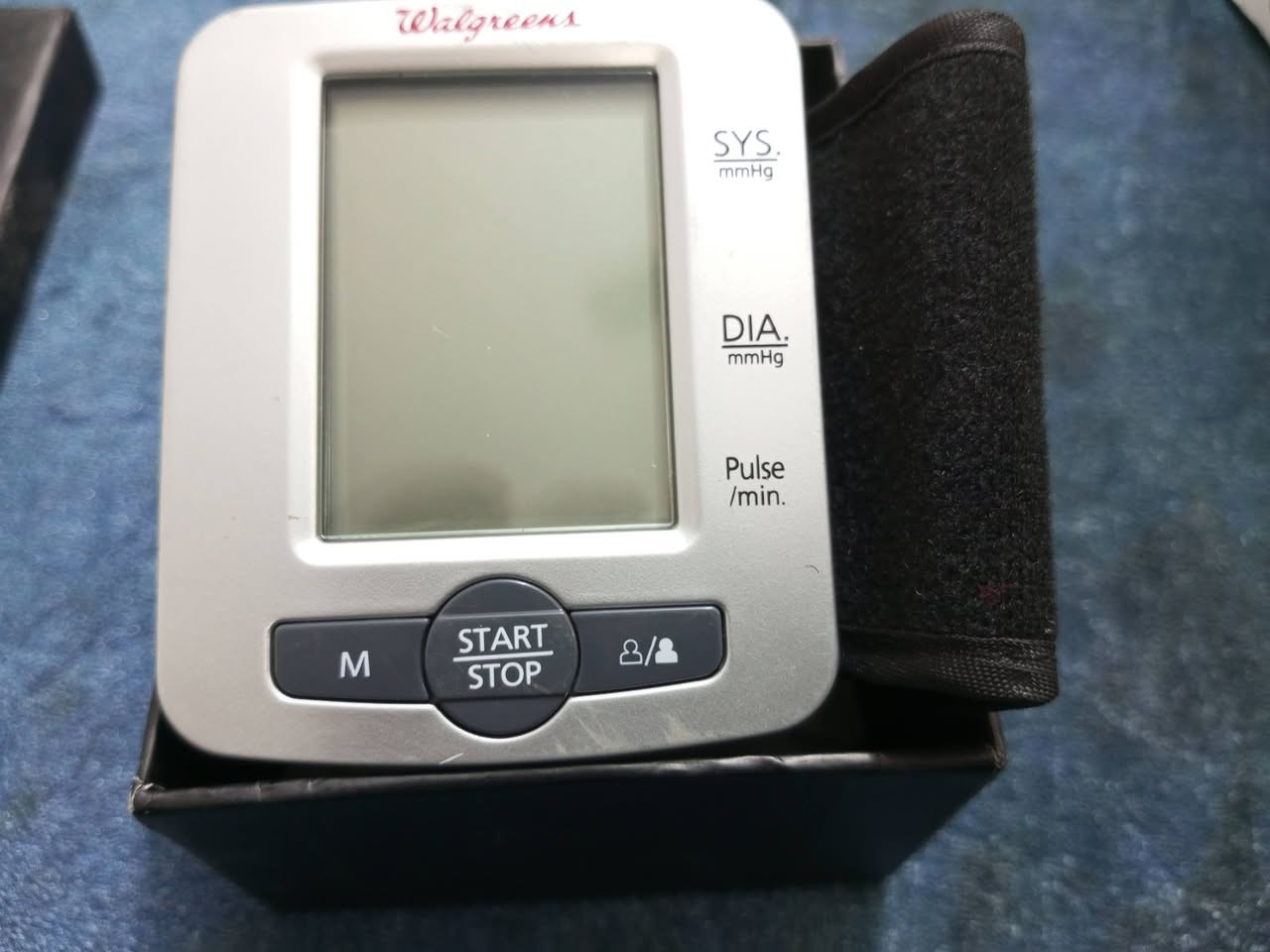 اغراض امازون على عشره الجهاز مكاني النصر


**إذا كنت صاحب هذا الإعلان وتريد حذفه لأي سبب، رجاءا أرسل رسالة إلى الدعم الفني**