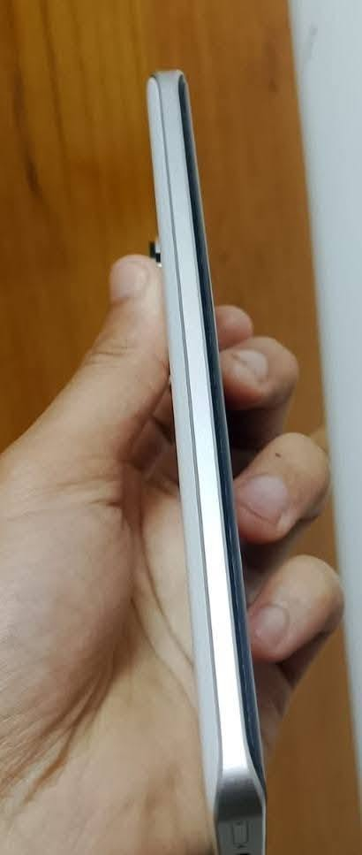 Redmi Note 13 Pro+ 5G

ذاكرة: 512 
رام 12+12=24
مقاوم للماء AP68
كاميراة: فلاكشب 200MP
ببجي موبايل: 90فريم سلاسة بدون تقطيع
جهاز نضيف ملحقات الكارتون مع شاحنة 67w 
السعر: 390الف بيه مجال بسيط استخدامي الشخصي مراوس: حسب القناعة
العنوان الموصل جانب الأيسر


**إذا كنت صاحب هذا الإعلان وتريد حذفه لأي سبب، رجاءا أرسل رسالة إلى الدعم الفني**