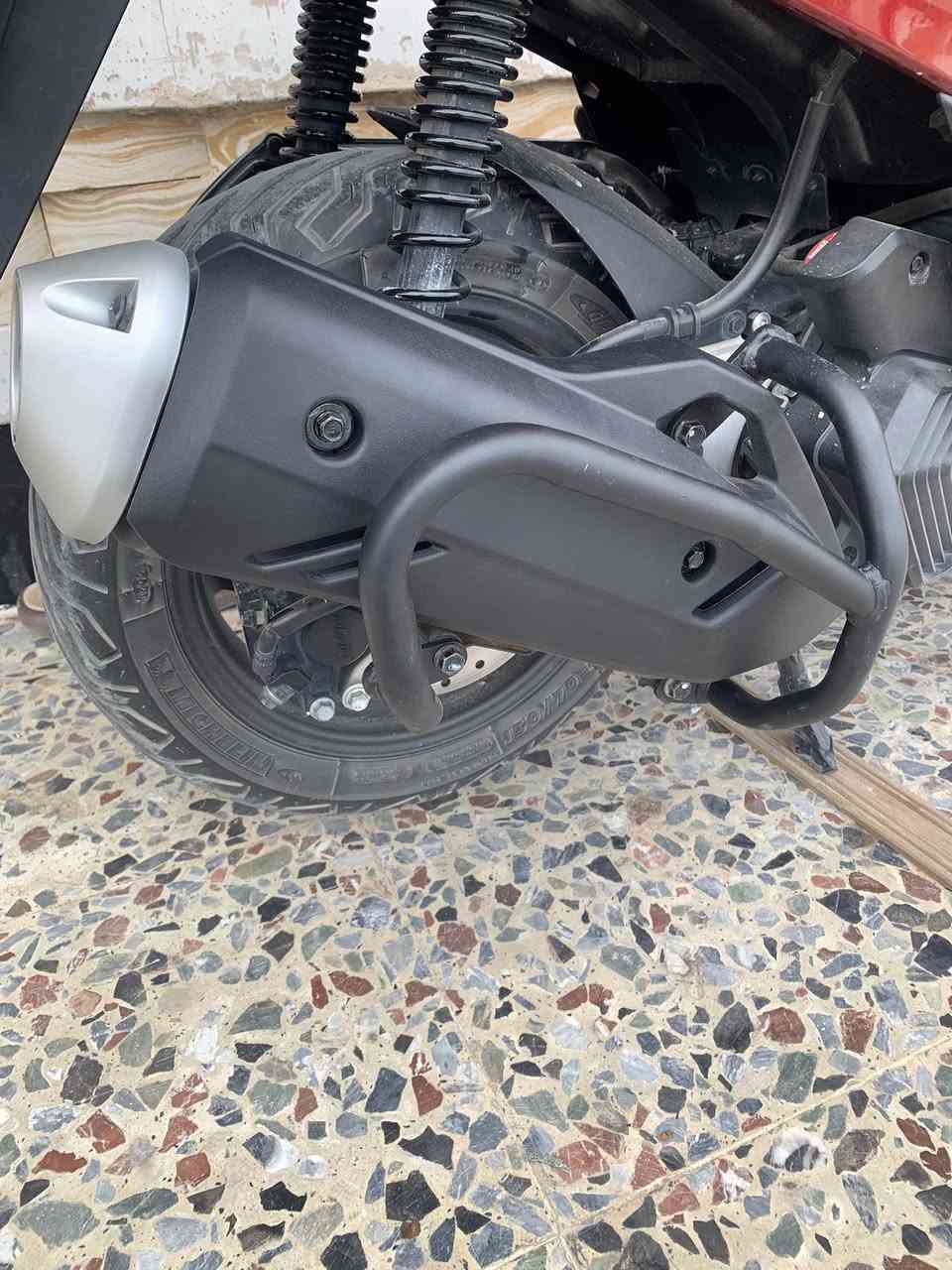 السلام عليكم
Pcx جيل رابع 
مديل ٢٢ ياباني لون ماروني  دبل بصمه ممشاهه ١٣ بحاله الوكاله 
مزوده درع امامي وصالنصه و وجهه عليهه بعض الاضافات  جيبي اس كفرات للبصمات مكفوله من كلشي نازله من بيت طارش ب ٣٥ 
بيهه ملاحضه بسيطه بلكفر من اليسره 
سعرهه ((31)) قابل للتفاوض مكفوله من كلشي تاخذهه من البيت اني ماطلع بيهه ابو اسواق كل اسبوع اطلع بيهه مره  شراي خابر ***********
