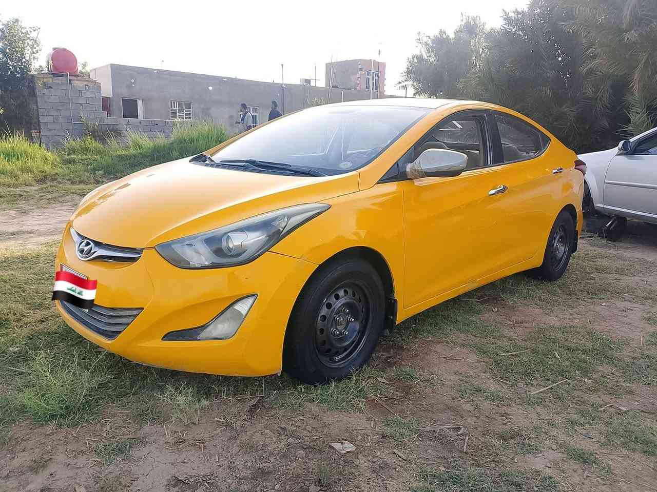 النترا للبيع موديل 2015 خليجي كفاله من ضربه بسمي محرك 1600 تبريد شغال حداديه جديده تخم تاير جديد رقم ذي قار مصفرا هيئه وغرامات خطه جوال مكاني ناصريه شطره للستفسار على رقم ***********
