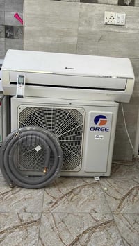 سبلت كري طن واحد انفيرتر نظيف على وضع الشركه السعر ٤٠٠ بغداد 077107745...