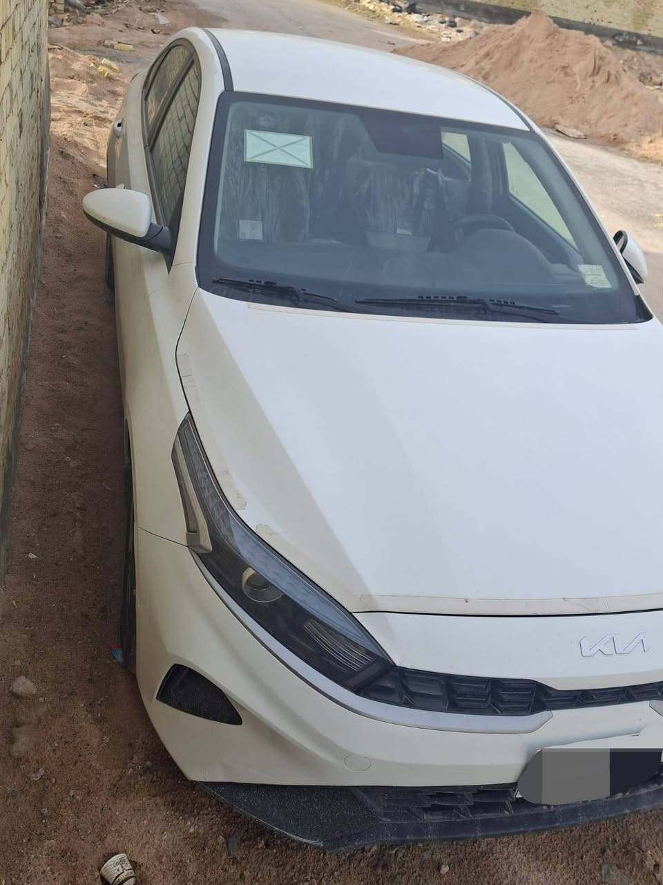 سلام عليكم (بيع فقط) 
كيا سيراتو 2022 مكفوله كفاله عامه خليجي السياره رقم بغداد  سنويه اصليه ورقام اصلي (السياره بدون تحويل)
عنوان : البصره 
السعر : اتصال أو وتساب 
رقم ***********
