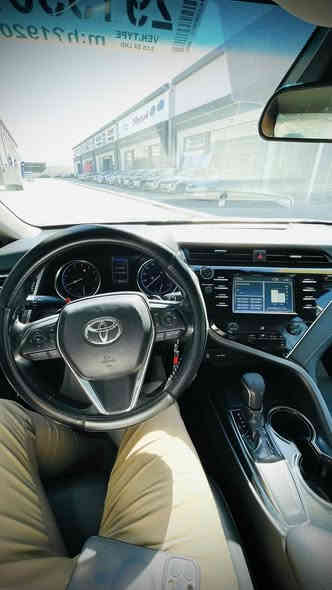 السلام عليكم .

كامري 2018 وارد أمريكي ضرر بونيد بدون دواخل 

مواصفات SE رقم وسنوية وهزه جديد شرط التحويل 

السعر. 185 وبيها مجال 

رقم الهاتف . ***********
