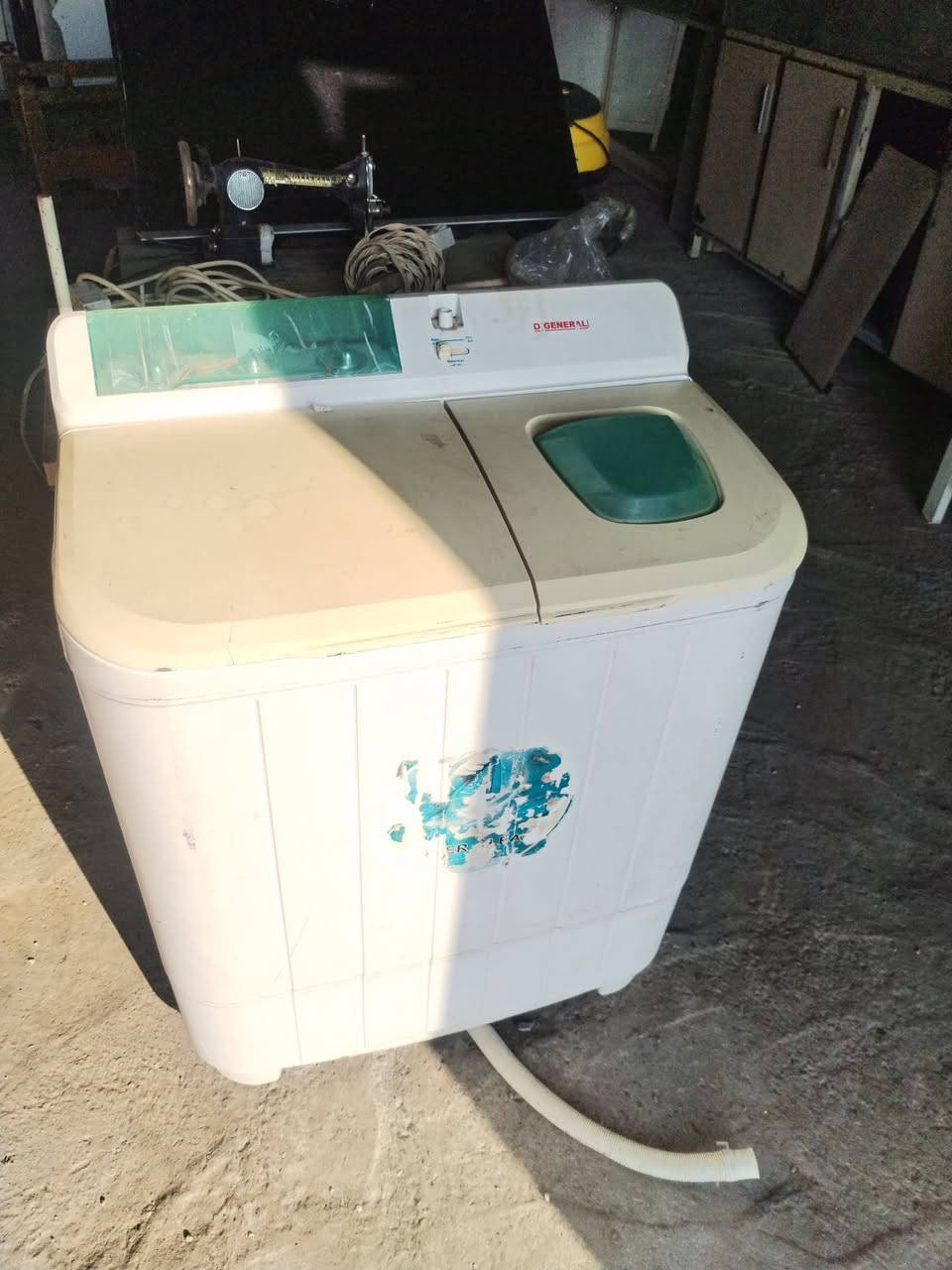 يتوفر لدينا انواع الأغراض المنزلية المستعملة في مزاد العبادي
العنوان ام العظام
قرب كراج الزهيري
لتواصل ***********
