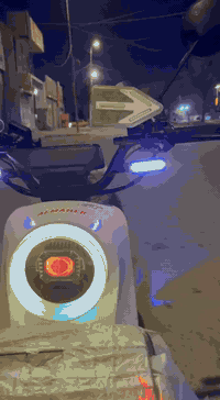 درجة شحن نضيفه البيع 
موصفات
 حجم الدراجه 20
5بطاريات كبار
اربع سرع 
السرعه الحقيقية 80 
في تطبيق ويز
البريك الامامي والخلفي ديسكات 
العدسة المايه عالي ناصي
للسعر 450وبيه مجال 
رقم التلفون ‏‪0772 786 1252‬‏
