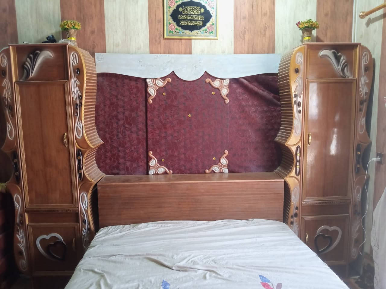 السلام عليكم غرفه نوم للبيع جديده استفسار خاص او على الرقم ***********
