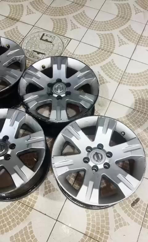 طخم ويل كب حجم 16 نيسان بافندر . للبيع سالم من كل الشوائب .
.......  المكان البصرة .


**إذا كنت صاحب هذا الإعلان وتريد حذفه لأي سبب، رجاءا أرسل رسالة إلى الدعم الفني**