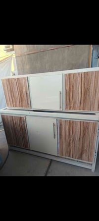 للبيع سنك وملحق شغل درجه اولى مضبوط سعره 200 وبي مجال 07856660812