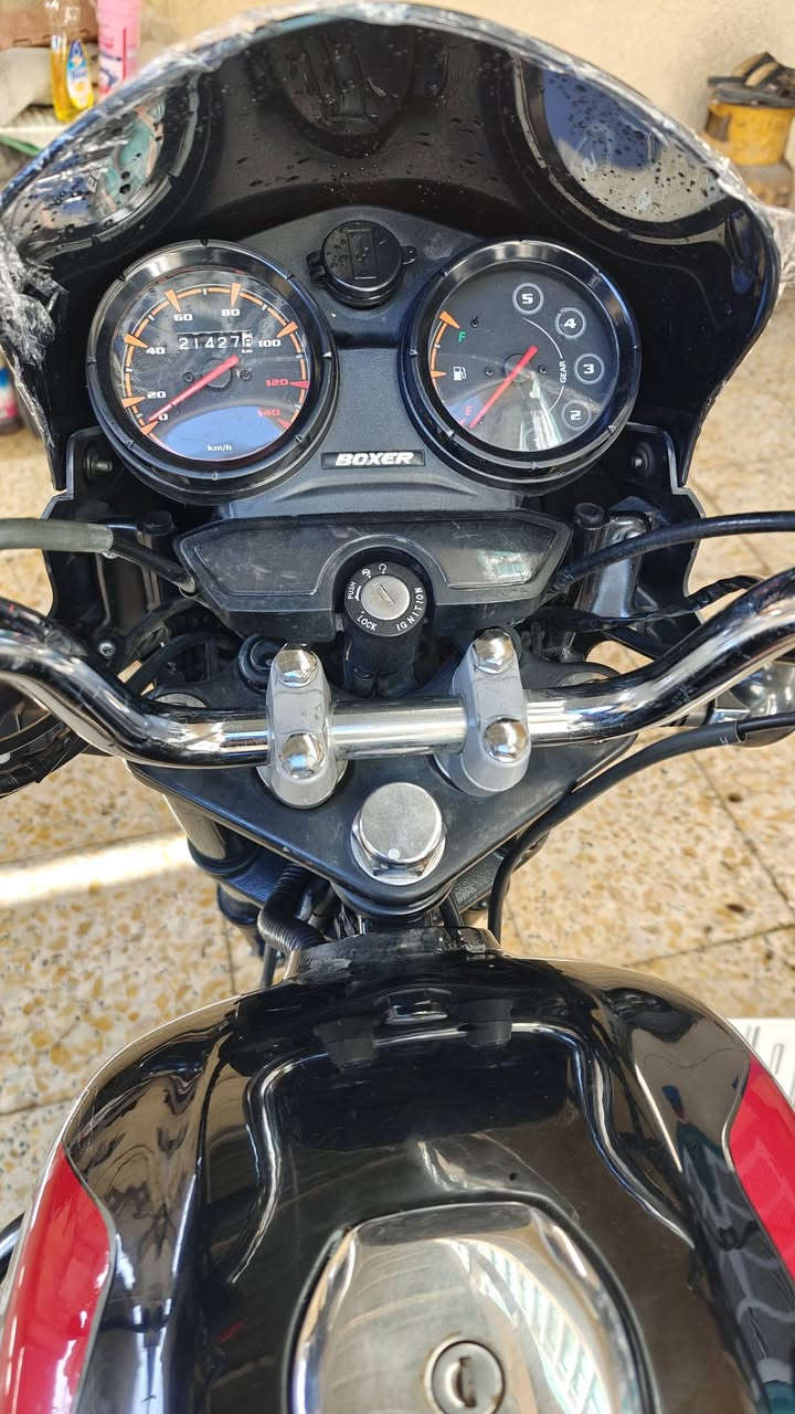 سلام عليكم
دراجه بوكسر مديل 23 رقم بغداد انكليزي مكفوله ماشيه 21 الف حقيقي نصيفه كلش مكاني بغداد الشعب ***********
