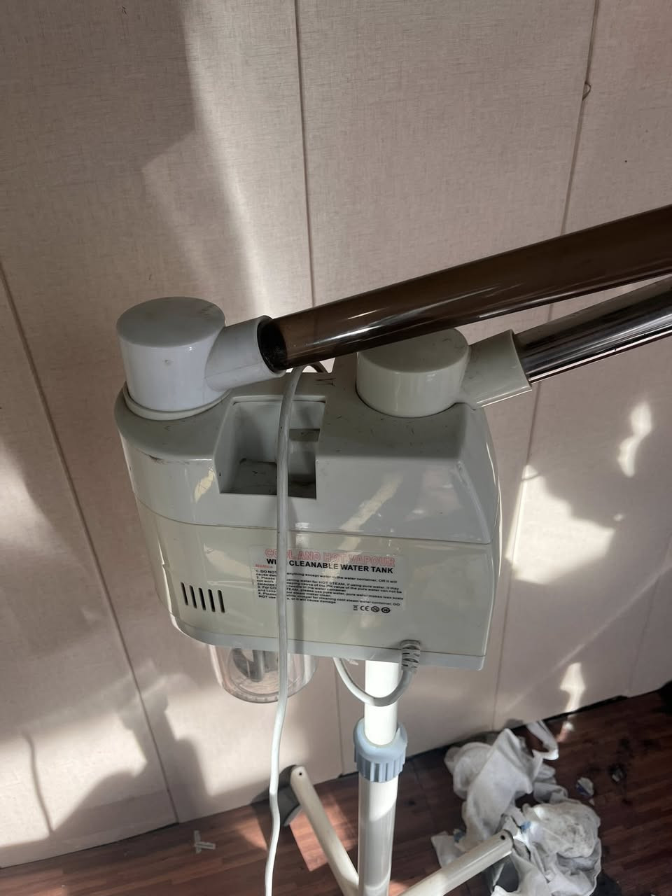 غراض حلااقه كامله للبيع  العنوان نجف حي الجامعه ***********
