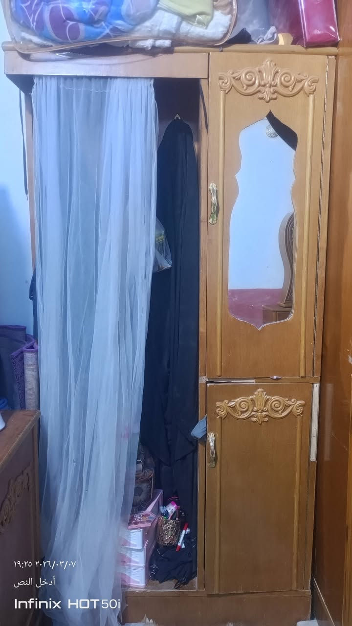 السلام عليكم
غرفه نوم للبيع جديدة  تسكام  درجه اولى كنتور 6 ابواب  غرفه كامله 
الاستفسار الاتصار على الرقم التالي 
***********
