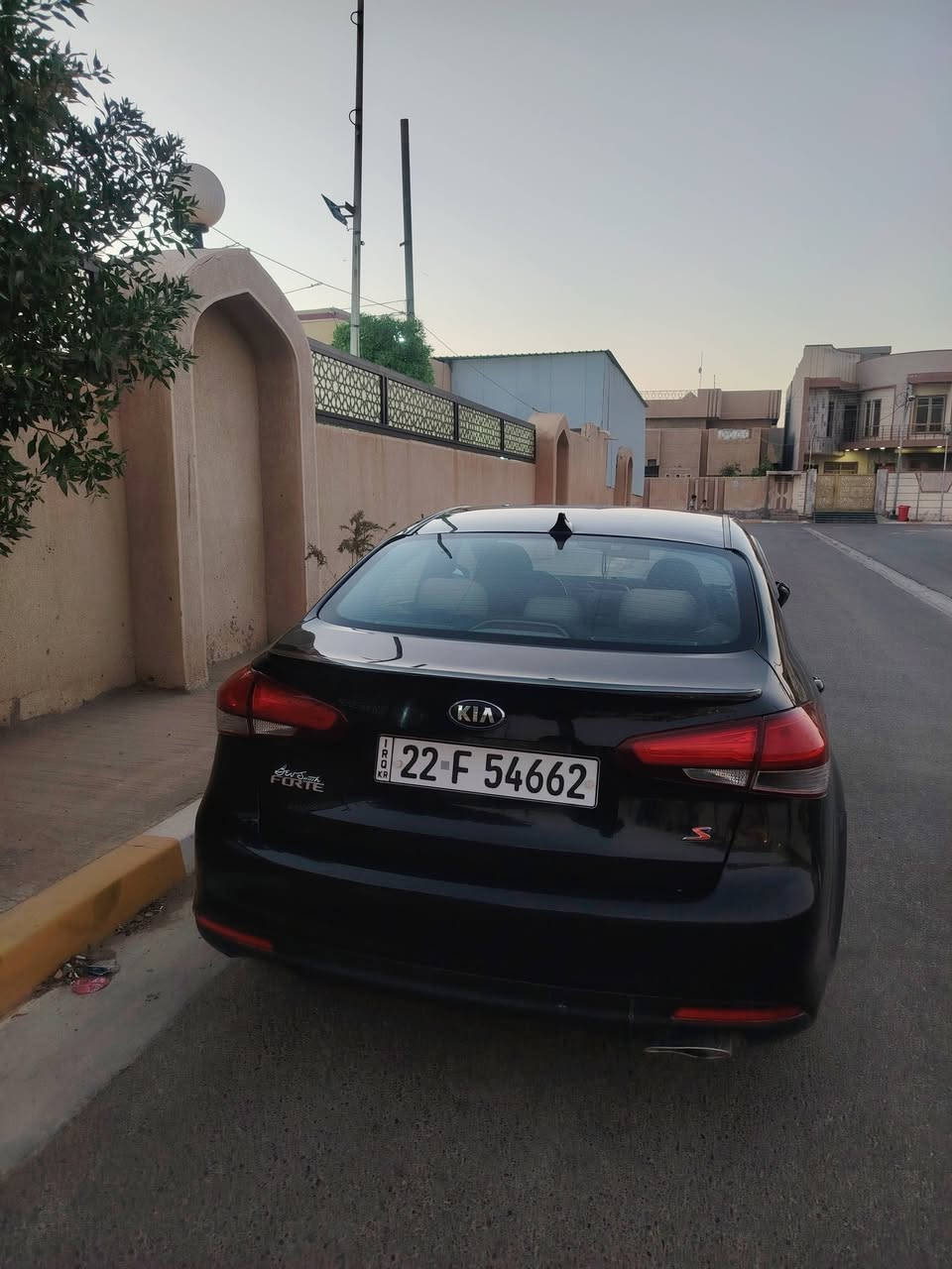 للبيع وارد امريكي فورتي موديل ١٧
محرك وكير كفاله وشرط ما مفتوح 
سيارة ماشيه 86000 ميل 
سيارة تبديل بنيد وعكال القماره نفس اللون والباقي كله ليبل واحد وايرباكات كله سليمه وبدون دواخل وكص  سيارة بصمة ودخول ذكي ومري شفط واكو سونار مرفق بالمنشور 
السعر  ٩٦ ورقه وبيها مجال وبيها مجال بسيط رقم اربيل الدولي
#للتواصل رقم الهاتف *********** مكان سيارة فلوجه
