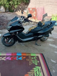دراجه لبيع بدون لمكان جسر ديالى القديم سعر 350.      07733385077