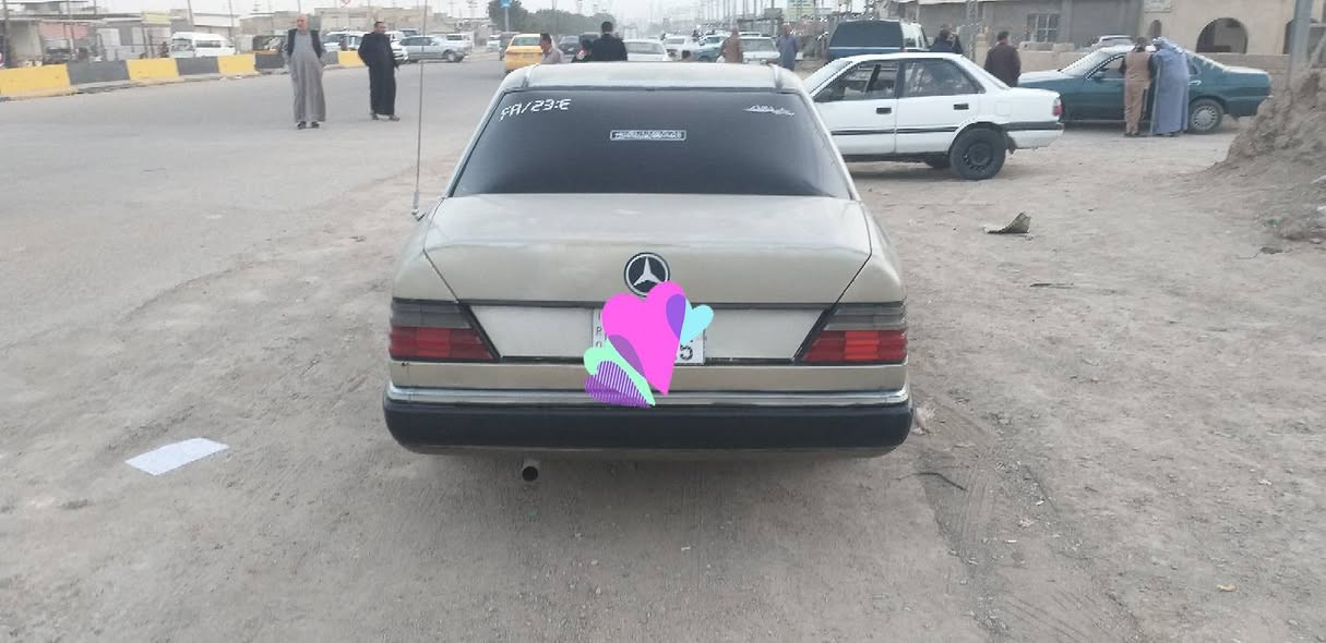 مارسدس دب مديل 91 رقم نكليزي سنويه 29 كير محرك حداده تخم تاير خير من الله السعر 35 العنوان قرنه بني منصور هاتف *********** ابو السنويه جاري
