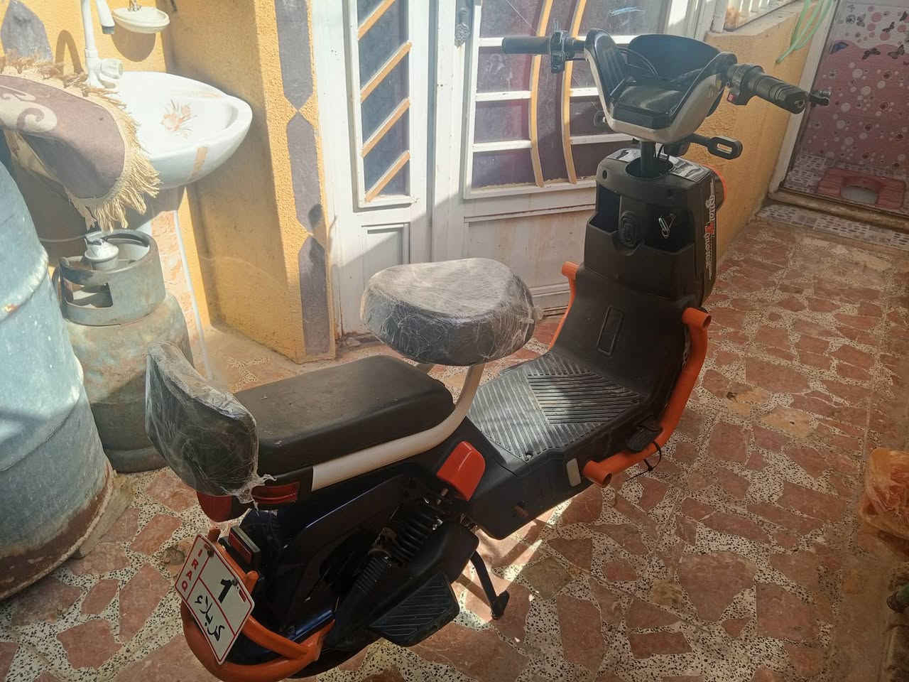 بايسكل شحن للبيع شغال كامل نضيف
سرعته 55 3سرعات سعره 250وبي مجال الشرايه يتصل على هاذا الرقم***********
