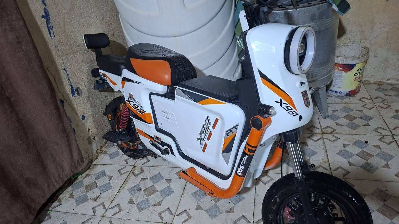 x900 للبيع مكاني بصره زبير كلهه شغاله ماعوزهه شي السعر 450 او بيها مجال قليل
*********** وتساب
