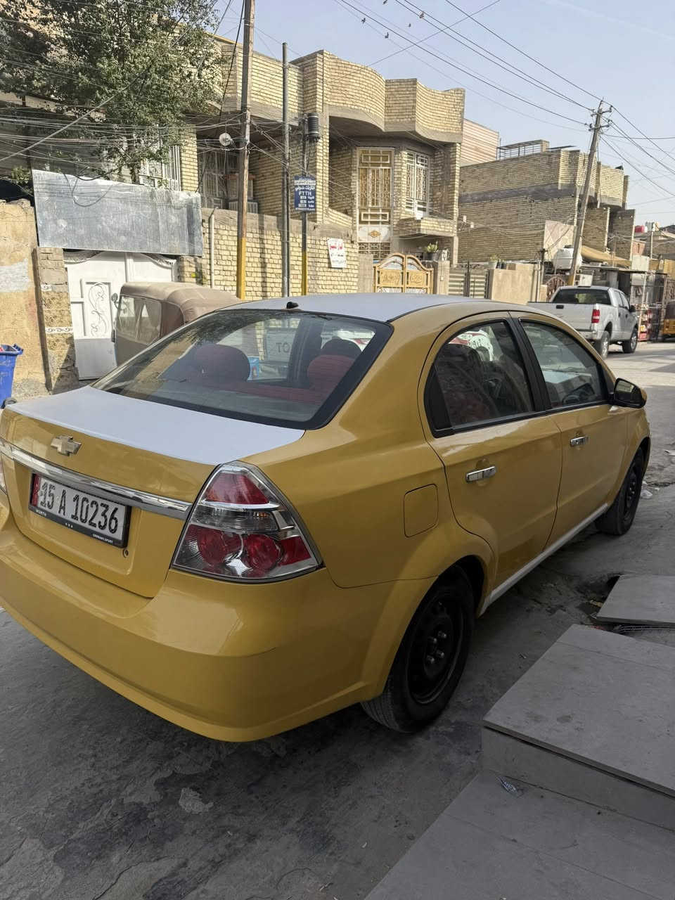 السلام عليكم افيو ٢٠٠٩ امريكي حادث باب وجاملغ خلف السائق رقم انكليزي دولي جديد وهزه جديده هيئة وغرامات مصفره كير ومكينه خير من الله صدر جديد كهربائيات كله شغاله وجديده تخم تاير جديد مشط ستيرن جديد اربع جام كهرباء شاشه وكامره دواره … ماشيه ٢١٥ الف سياره ما متعوبه مال جناي للبيع او مراوس حسب القناعه السعر ٤٧ وبيه مجال اي استفسار ***********
