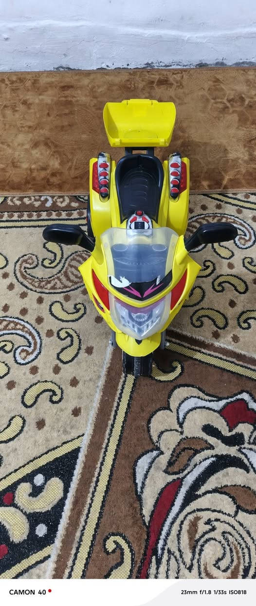 دراجه شحن البيع قبل 10ايام شتريتها وضاعت الشاحنه شرط الشغل اخذتها 75الف 
بيها اضويه ومسجل قيم بلي يرضه الله


**إذا كنت صاحب هذا الإعلان وتريد حذفه لأي سبب، رجاءا أرسل رسالة إلى الدعم الفني**