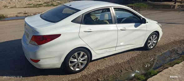 اكسنت ٢٠١٤ ماشيه ١٥٠ ألف كيلو
استلام شركه زيرو ع ايد وحده سنويه رقم جديد 
مواصفات عاديه شاشه كامره تحكمات ستيرن جهتين 5ويل كب 
ضرر 
جاملغ يسار امامي بارد 
نص باب خلف السائق صبغ 
دوسه صبغ جهة اليمين 
وطخه خفيفه أسفل الباب مامصلحه جهة يمين 
كير محرك تبريد كهربائيات تايرات باتري طخم امامي خلفي كلو شرط 
مكان السياره موصل حي العربي 
سعر 110 وبي مجال بسيط 
***********
