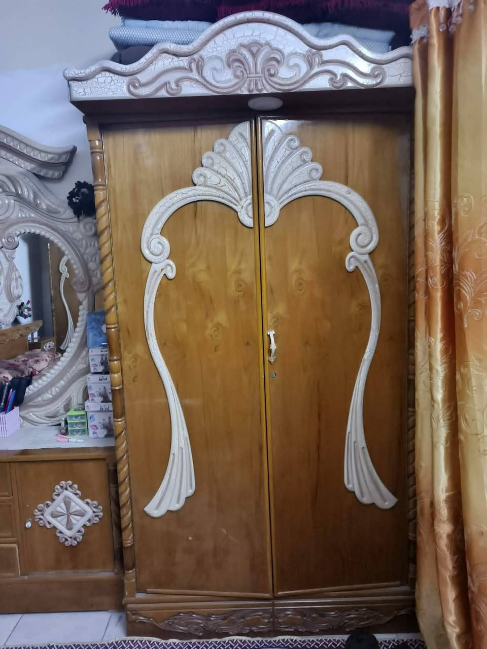 السلام عليكم
غرفه نوم 5 ابواب  تسكام للبيع نظيفه  مثل ماموضح بلصور  المكان نجف


**إذا كنت صاحب هذا الإعلان وتريد حذفه لأي سبب، رجاءا أرسل رسالة إلى الدعم الفني**