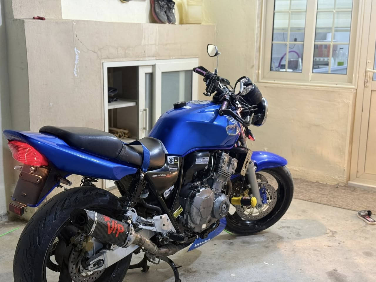 25🔒 400cb 2011.  ***********📦📞
