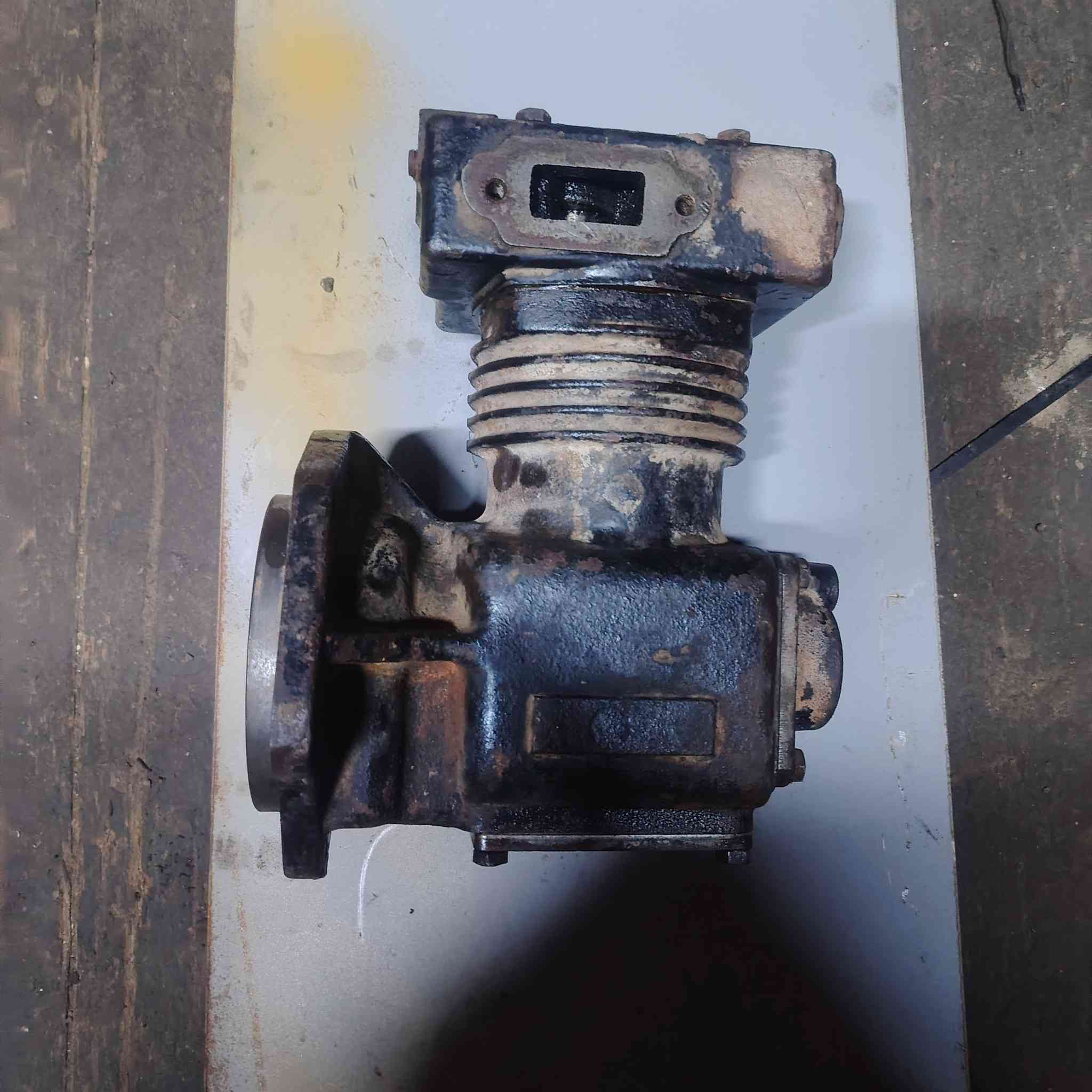 للبيع تاروسة كريدر كتر بلر G12 ***********
