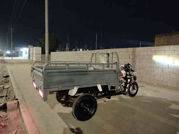 السلام عليكم ستوته للبيع مديل 13 اوراق أصولي محرك جديد كهربائيات كله شغاله تايرات  جدد جاهزه عوزه بس سايق السعر مليون و 350 مكاني شطره وهذه رقمي ***********
