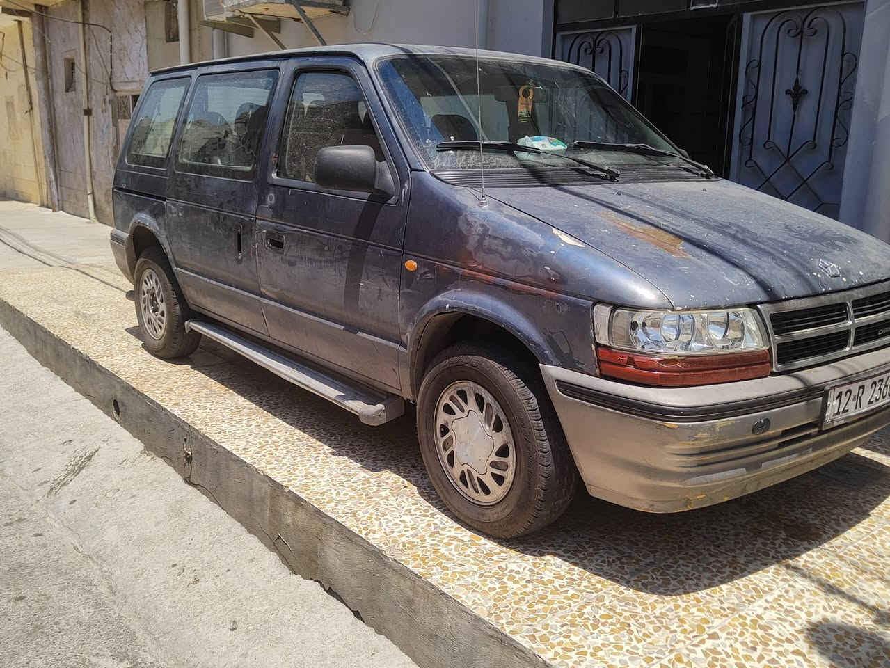 كلايسلر نينوى 1992
محرك 3300 شرط وكير شرط
طخم الامامي والدرايم شفتات الجهتين قبل شهر مبدلهم
مشط ستيرن جديد
كابون بانزين الكتروني
شاشه وكاميرة
مكان السيارة موصل
شرط التحويل فقط 
السعر 34 وبي مجال 
‏‪***********‬‏
