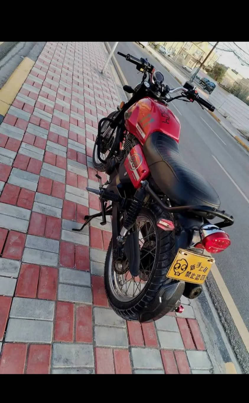 سلام عليكم دراجه دايوان لايتي
دراجه نضيفه وحلوه مكينه ممفتوحه موديل 20 طالعه ب 21 
اوراق اصولي وصل معرض بيها كبل لترقيم اتصل وبيك خير وتدلل ***********
