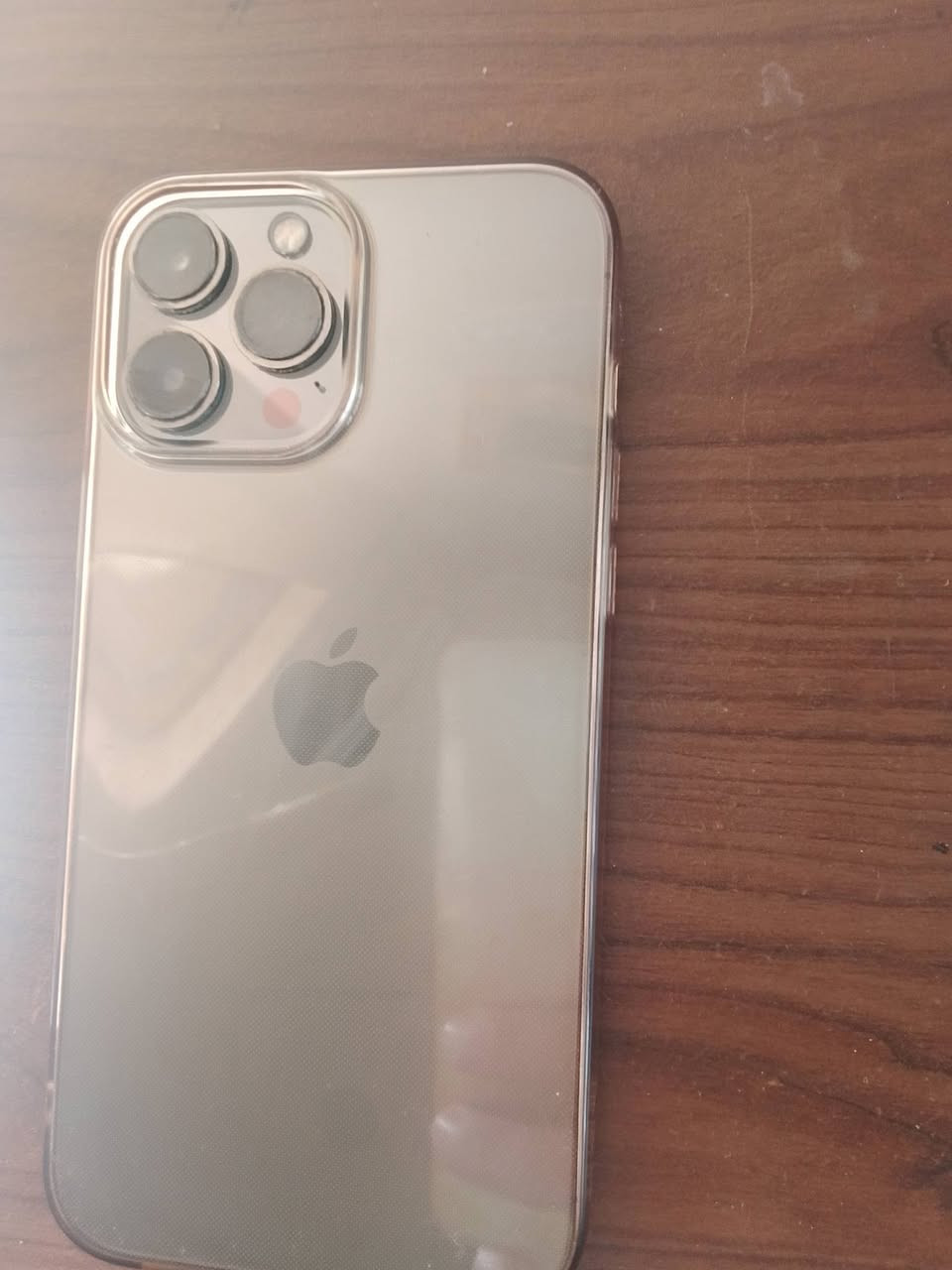 ايفون 13 Pro max
ذاكرة 128
 اللون الأسود
بطارية 75 
جهاز خارق النظافة 
مو مبدل فيه شي ولا مفتوح 
للتواصل عالرقم 7508467911
