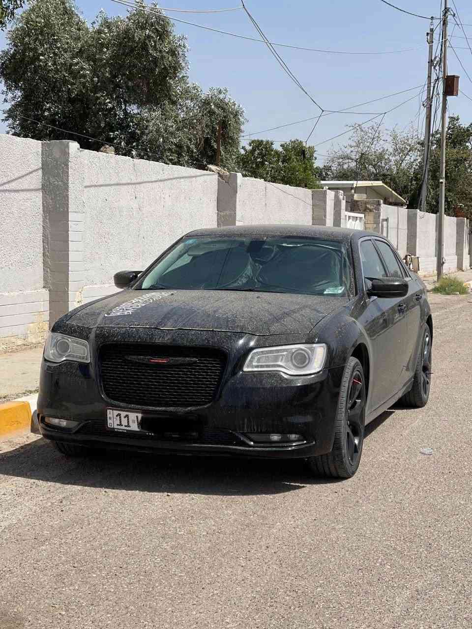 السلام عليكم
كرايسلر 300c موديل 2016 حادثها جاملغ خلفي بدون دواخل بجم كبس السياره بدون ارباك السياره تو ويل رقمها بغداد ب اسمي   فول موصفات بانوراما قطعتين هيتر ب مرايه  كير ماوس  بصمه دخول تشغيل عن بعد مكينه  وكير مكفولات بشرط برغي ما مفتوح السياره عليها ادامه صدر + فيتبم كله جديد السياره استخدام شخصي 
***********
