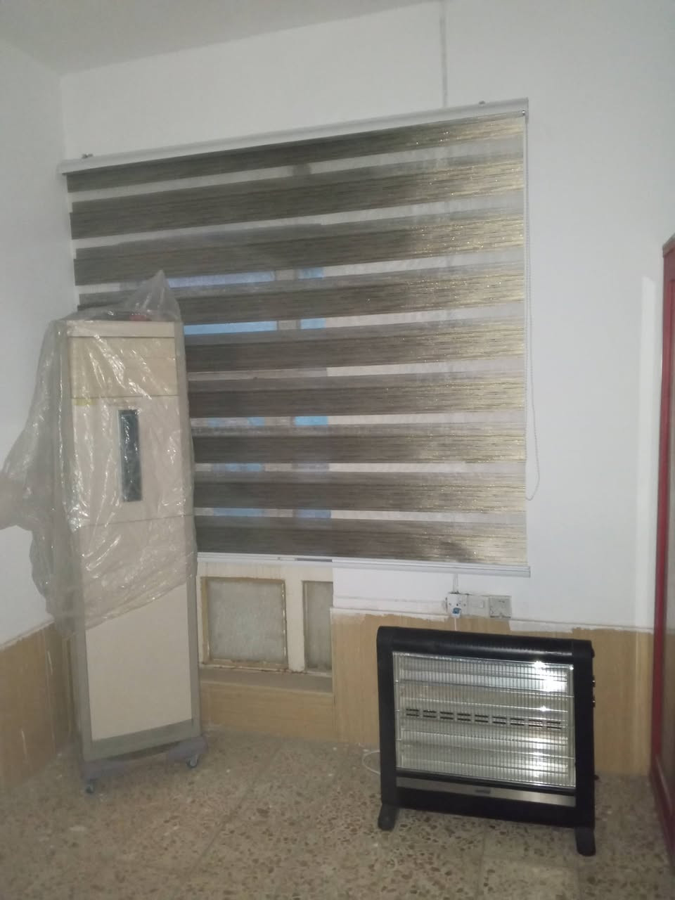 بيت فى حي الوفاء  100متر لايجار أو بيع كلش نظيف يبعد عن الشارع العام فرع واحد قريب على فلكه سلام جامعه وفاء للستفسار وات ساب ***********
