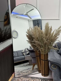 مرايا • جديده • فيها خدش