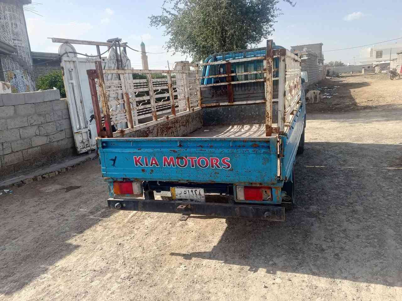 سلام عليكم سياره 95مكفوله من صبغ سبعه جنكال سنويه 28رقم بغداد سعر 53  
رقم الهاتف ***********
