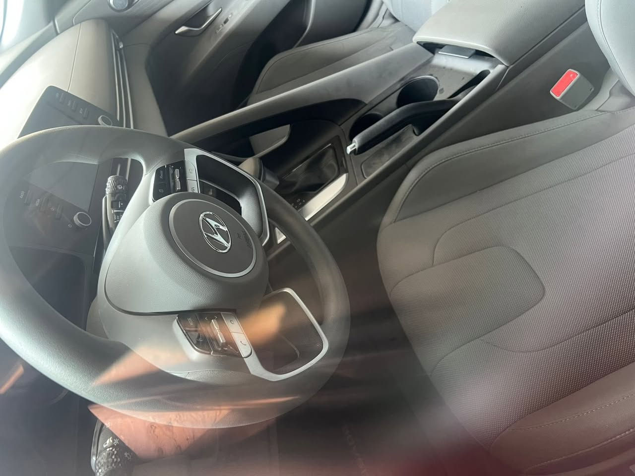 السلام عليكم النترا ٢٠٢٣ السعر ١٤٠  بدون رقم تترقم اي محافظة الاتصال على الرقم ***********
