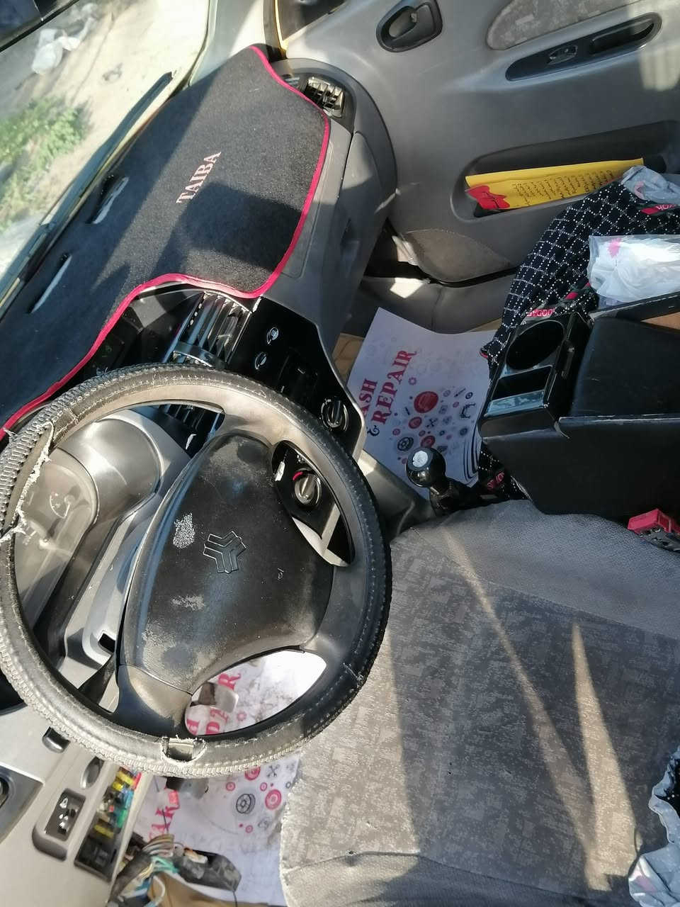 السلام عليكم طيبة للبيع موديل ١٥
كهربائيات كلها شغالة تبريد تدفئه شغال تخم تاير جدد

ادامه محرك كله جديد اليوم سويتها بس محرك بداية تبخير ويمشيك المكان التاجي الشيخ حمد نزلة البجميل الويس

رقمي ***********
الواتس اب ***********
السعر 35 وبيها مجال
